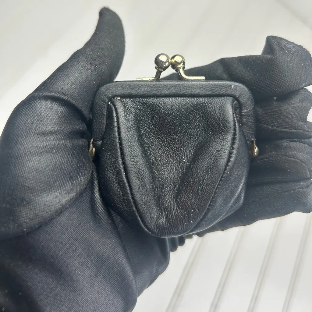 Christian Dior Vintage Elegant Black Leather Coin Purse - Image 5