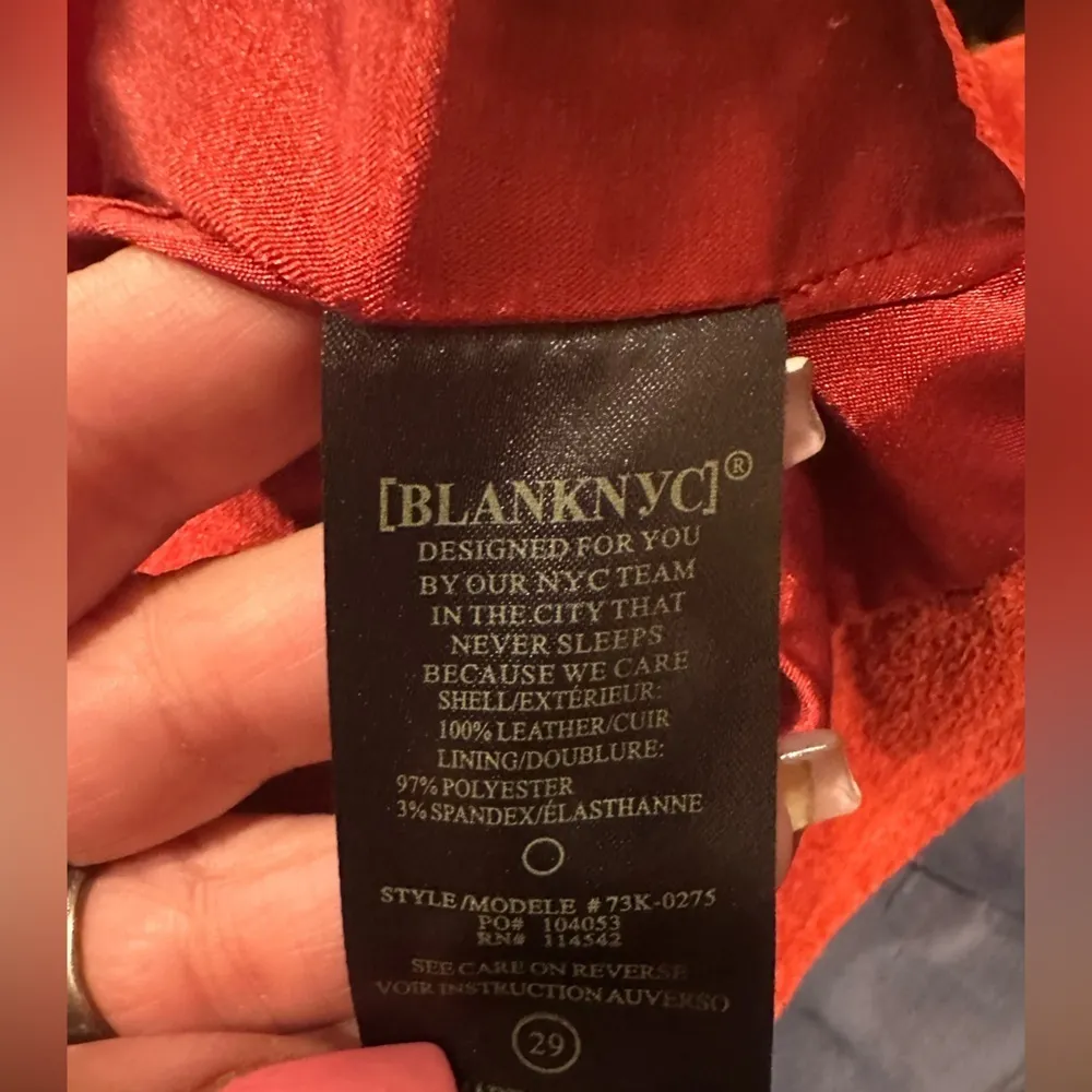 EUC BlankNyc Womens Orange Suede Mini Skirt side sipper going up or down SZ 29 - Image 8