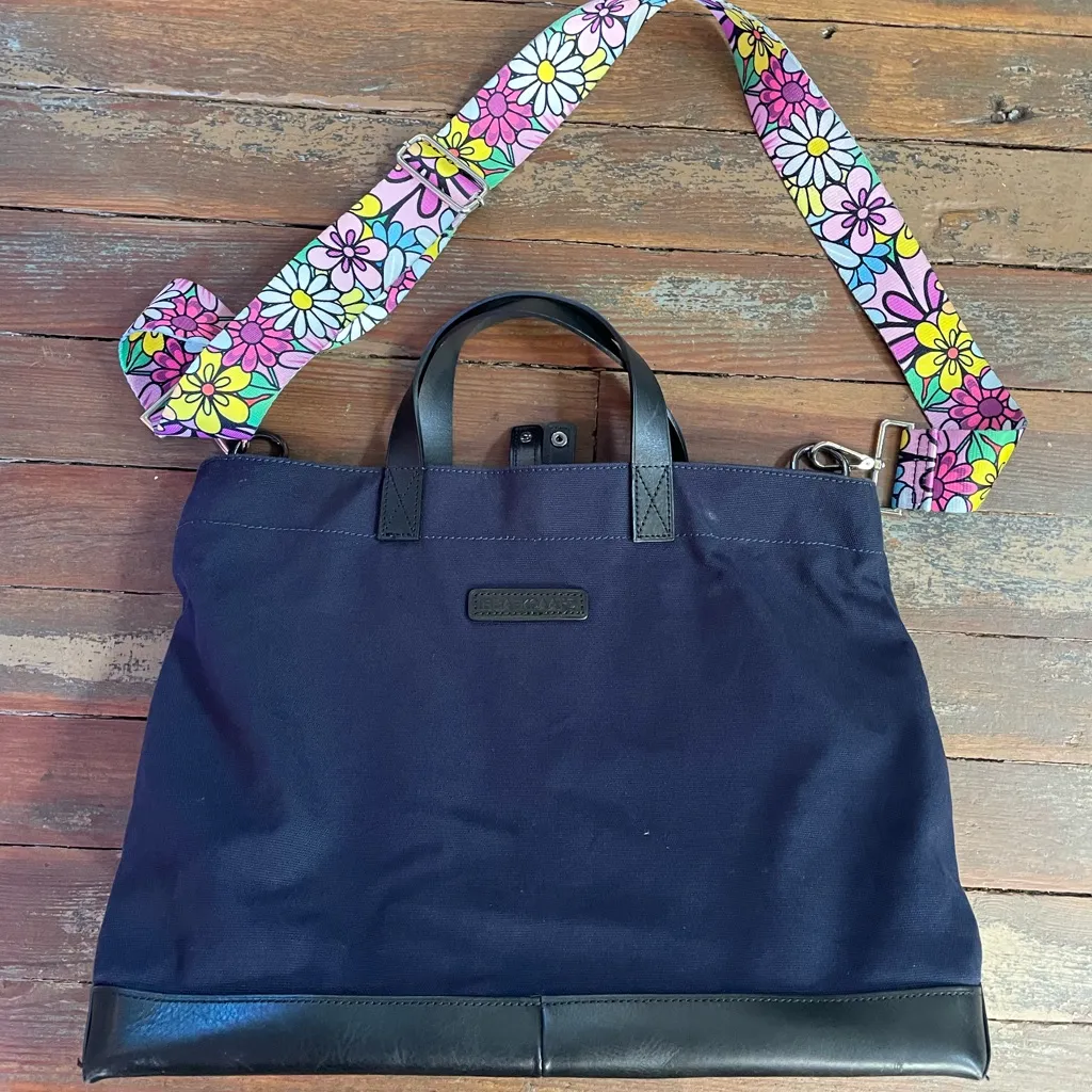 Baekgaard Oliver Metro Tote Bag – Navy Canvas & Black Leather + Floral Strap 💛🎀 Blue - Image 7