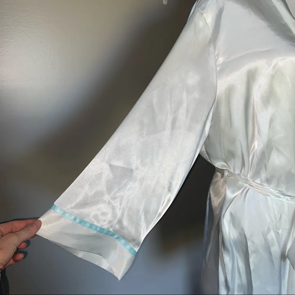 NWT Bride Satin Robe Donatella Intimo White Size XL - Image 4
