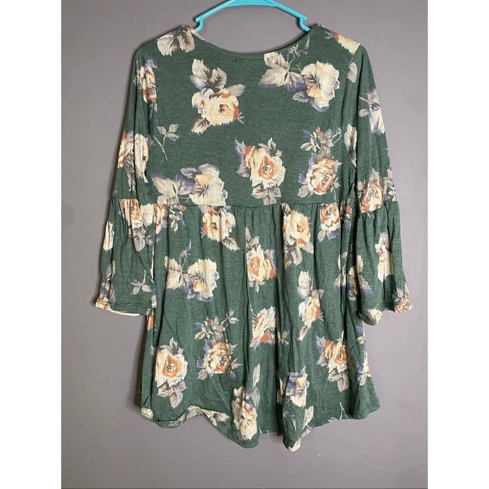 Chris & Carol Green Babydoll Bell Sleeves Top Size Large - Image 6