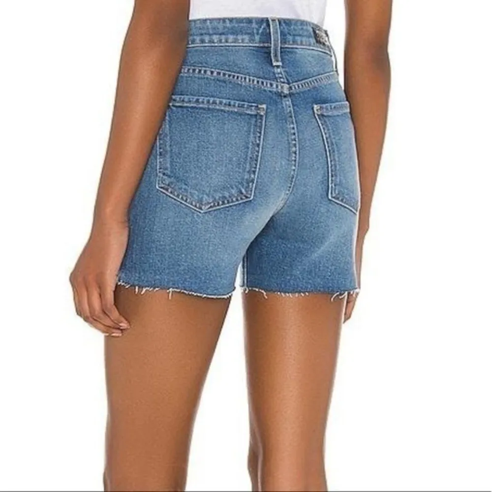 Le Jean High Rise Lexi Carina Medium Blue Raw Cut Hem Denim Jean Shorts 29 NWT - Image 3