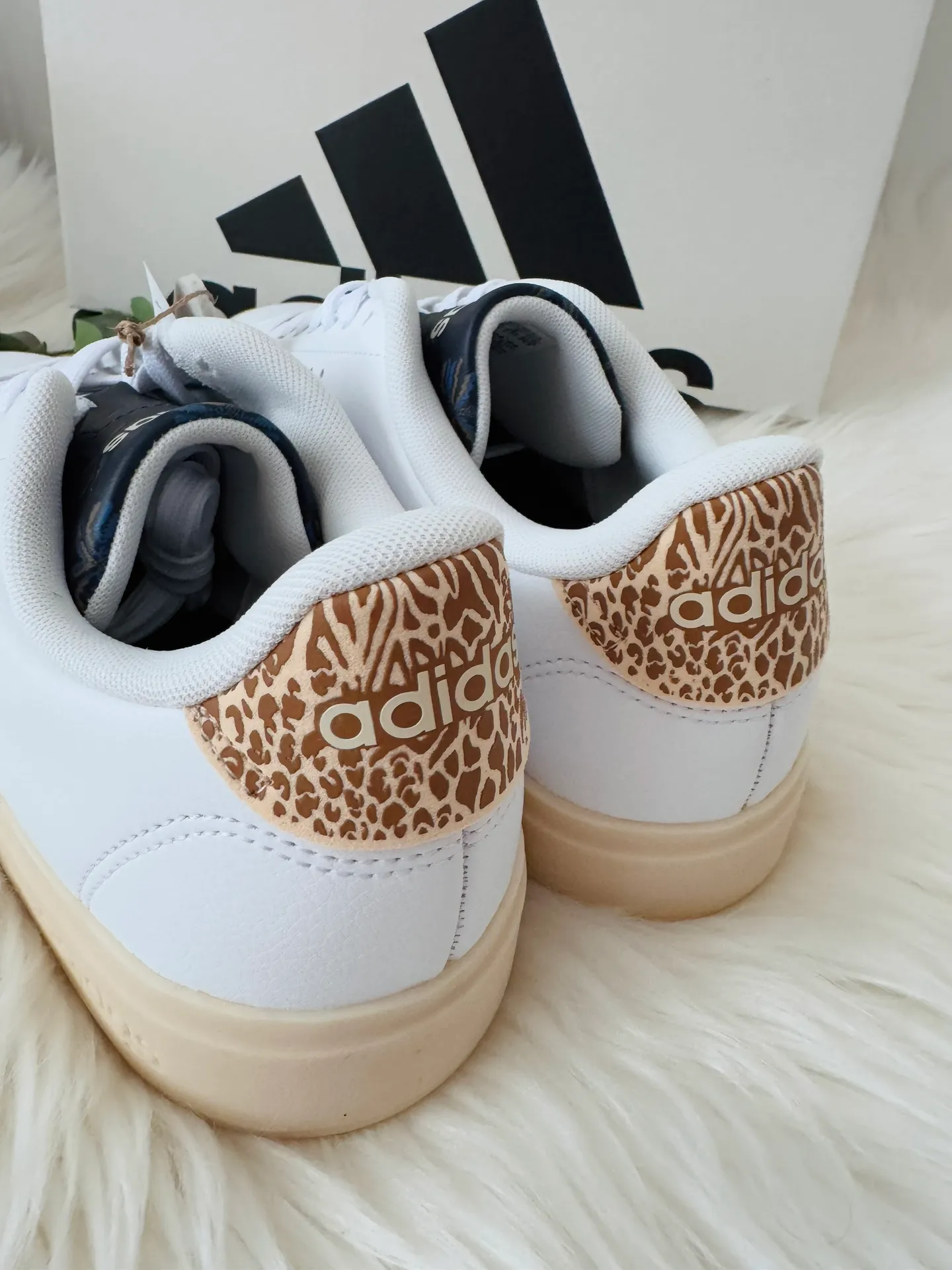 x FARM Rio Wmns Advantage 2.0 'White Night Indigo, Size 10 - Image 4