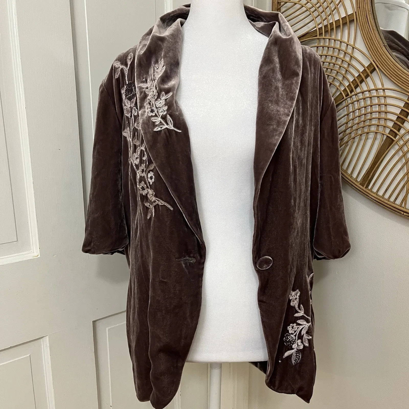 Karen Kane Silk Blend Velvet Embellished Cottagecore Jacket Boho‎ Glam Whimsy M? - Image 3