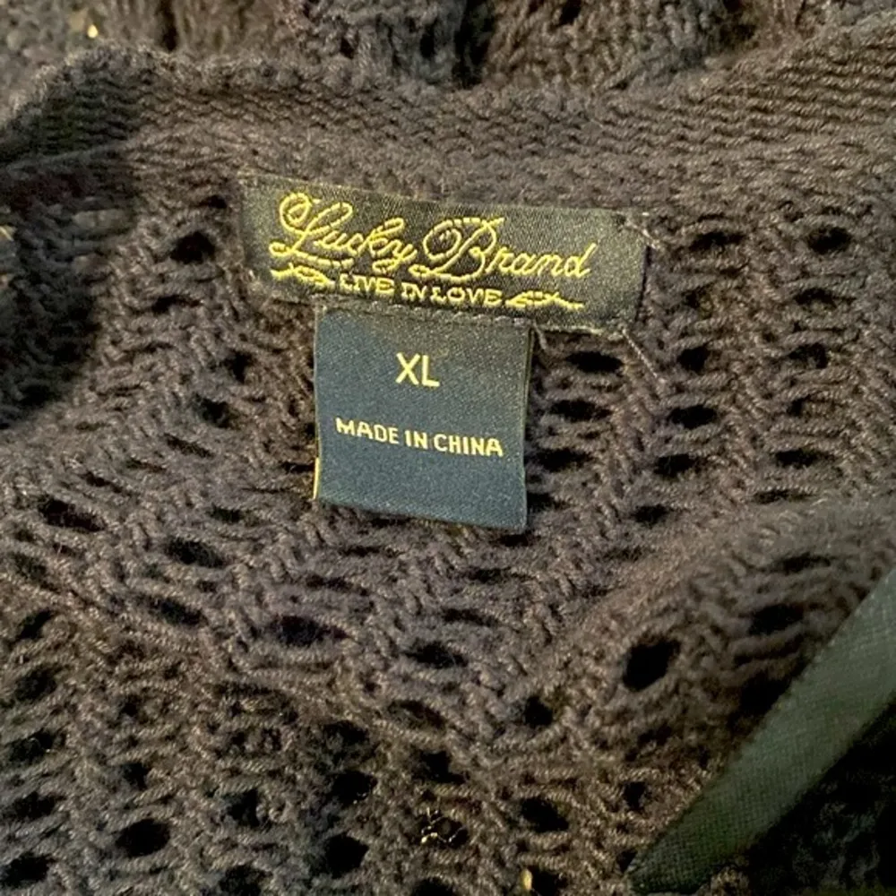 Lucky Brand| Navy loose knit long sleeve cardigan. Longer in front. - Image 7