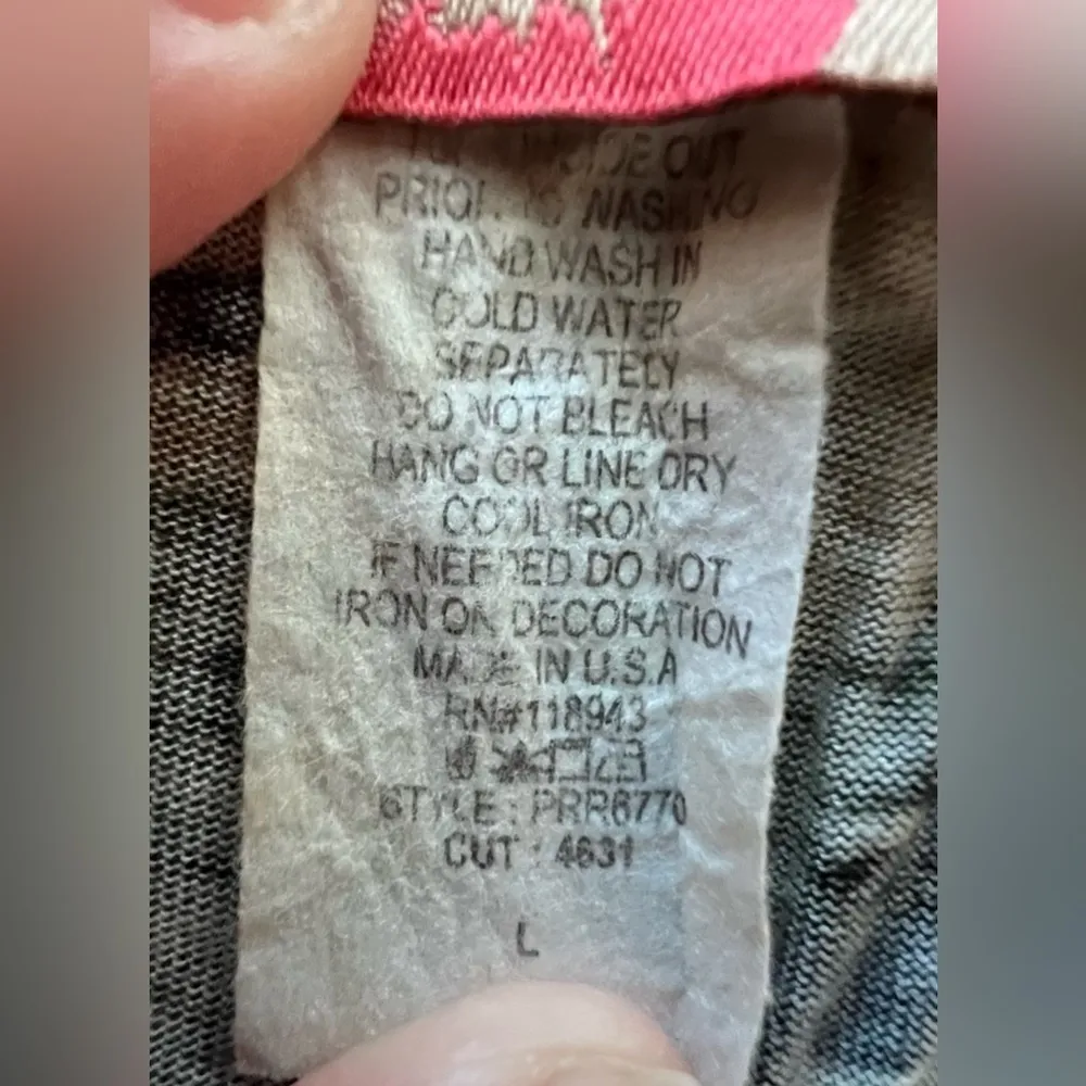 BODY CENTRAL | ladies embellished cross camouflage tank top. Size: L. - Image 4