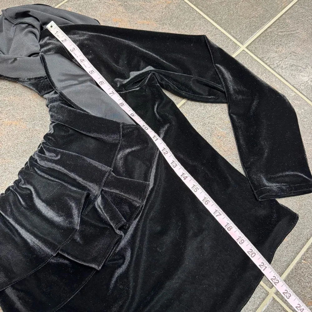 Misa Mielle One Shoulder Asymmetric Sleeve Ruffle Top Black Velvet Small S - Image 12