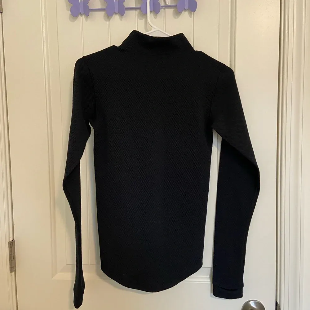 NFL women’s black compression turtleneck active long sleeve shirt —‎ small - Image 5