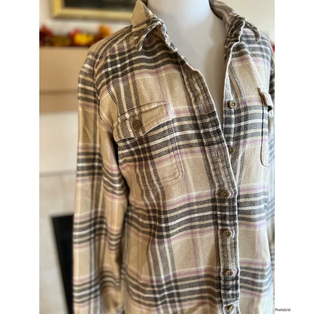 Patagonia Flannel Button Down - Image 3