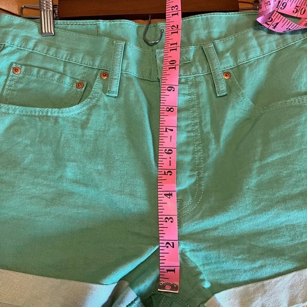Levi's  Lime Green Rolled Denim Shorts Size 30 - Image 6