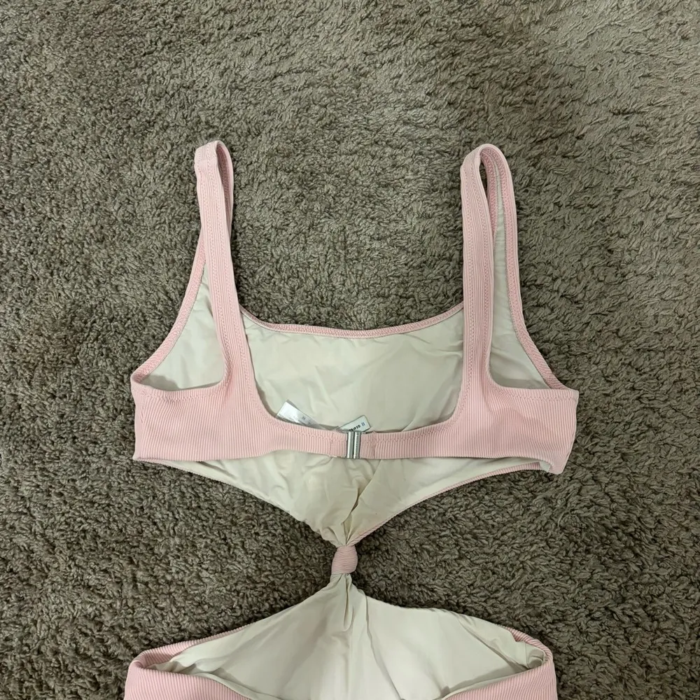 Solid & Striped Bailey One Piece Pale Pink Swimsuit - Image 4