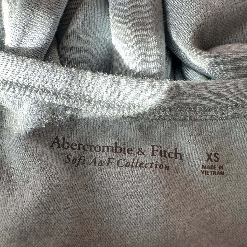 Abercrombie and Fitch Baby Blue Bodysuit Size XS - Image 3