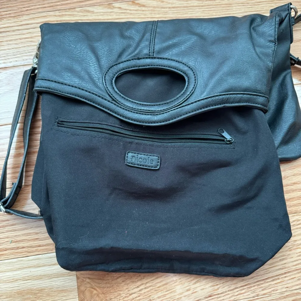 Nicole by Nicole Miller women’s black leather Bag - Image 9