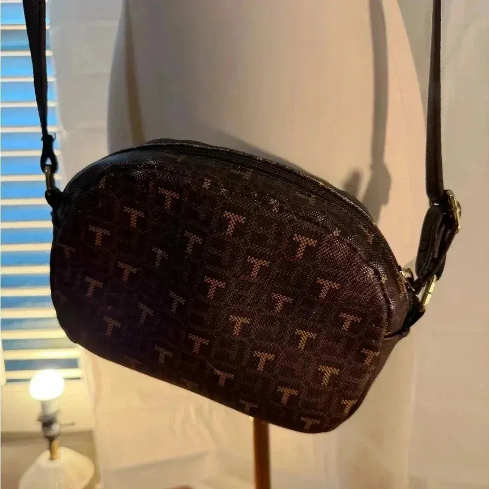 Tommy Hilfiger Black Crossbody Bag - Image 2