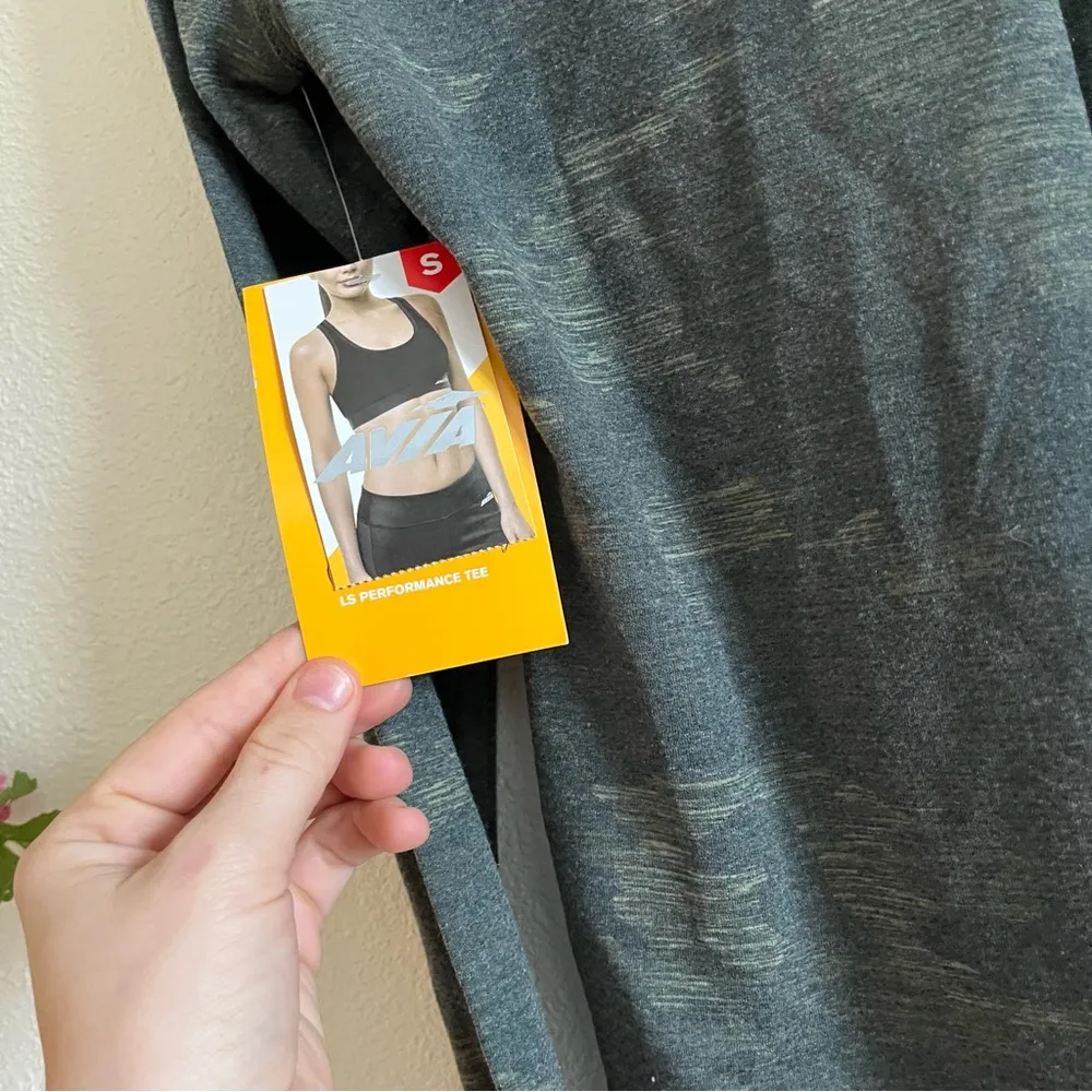 NWT Avia Performance Long Sleeve T-Shirt Women Green Camo Camouflage Sz Small - Image 5