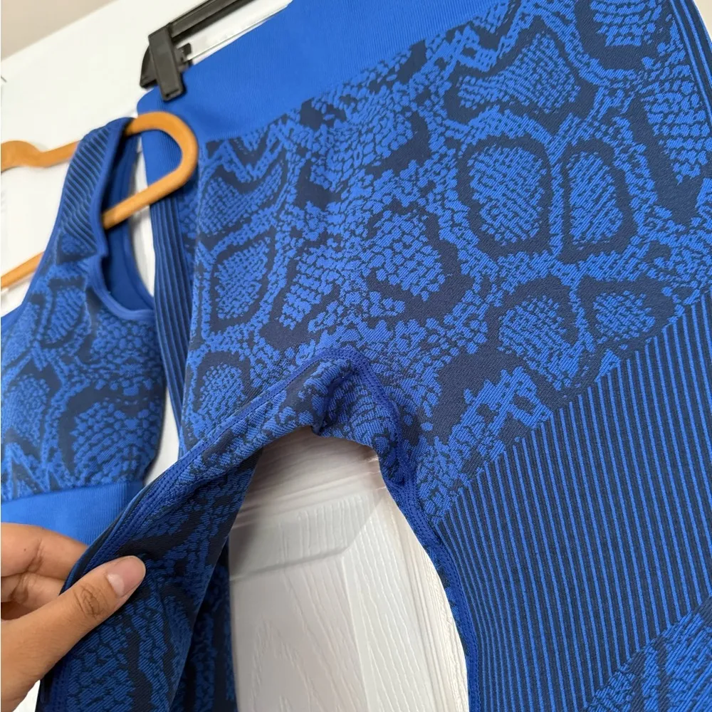 SheIn  Two piece workout set size Large - Image 5