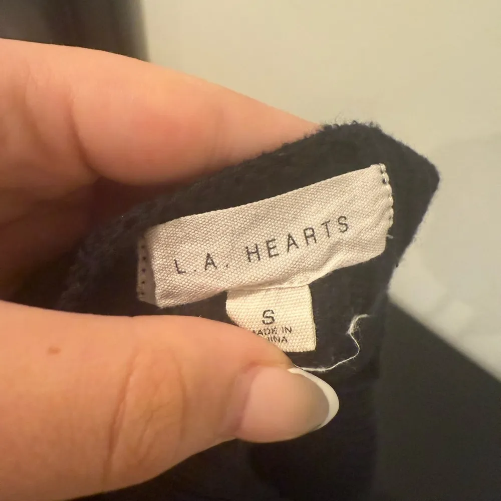 LA Hearts Black Halter Top - Image 3