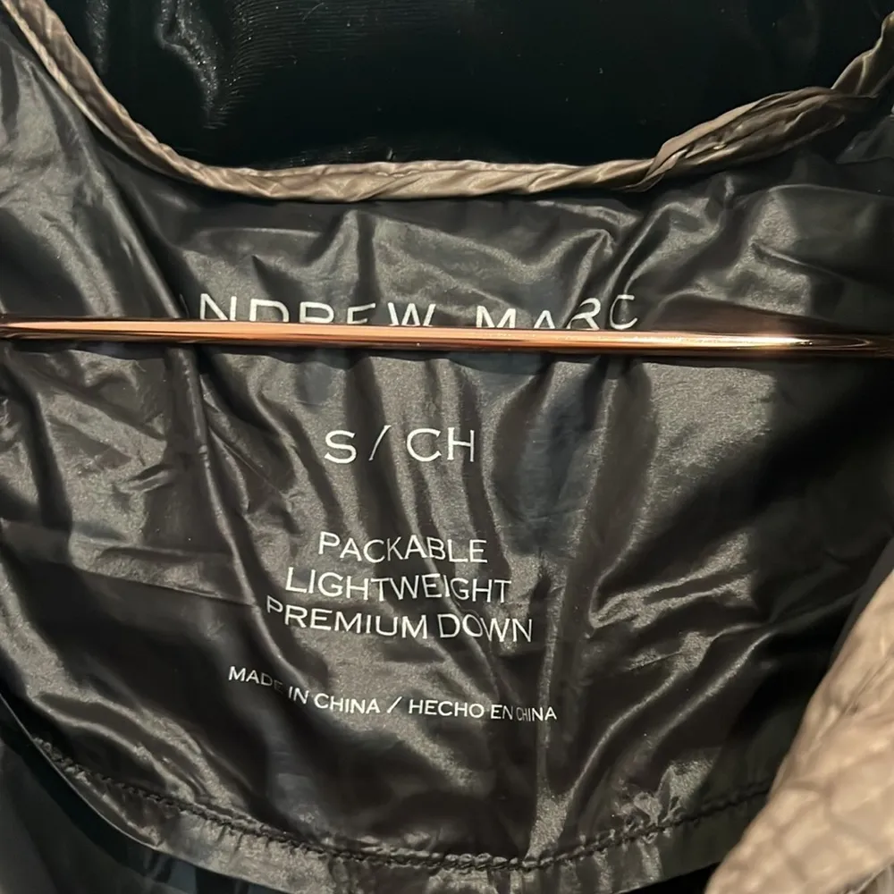 Andrew Marc  puffer down long jacket. Size small - Image 6