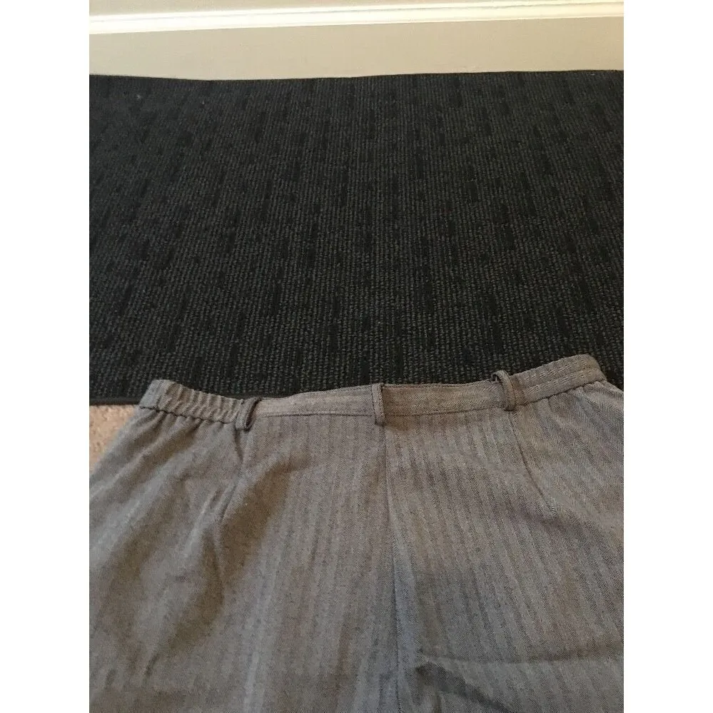 Briggs New York Women's Pinstripe Dress Pants Size 14 - Image 6