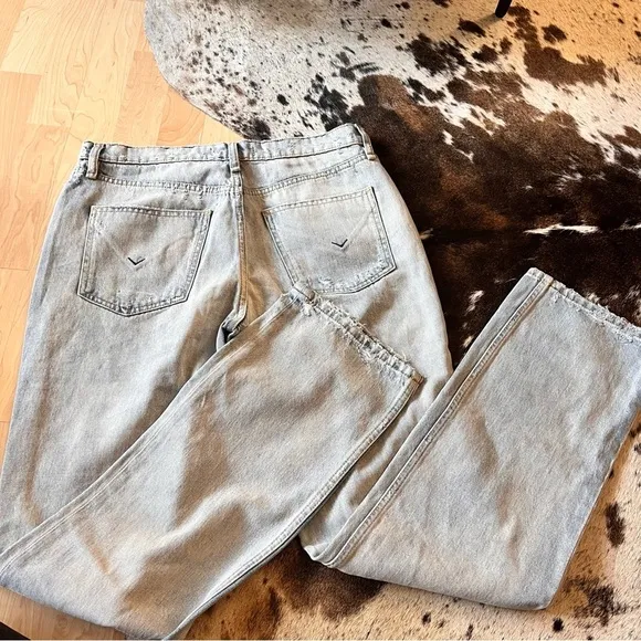 Hudson Jeans Thalia Loose Fit Light Blue Straight‎ Leg Jeans for Women - Image 12