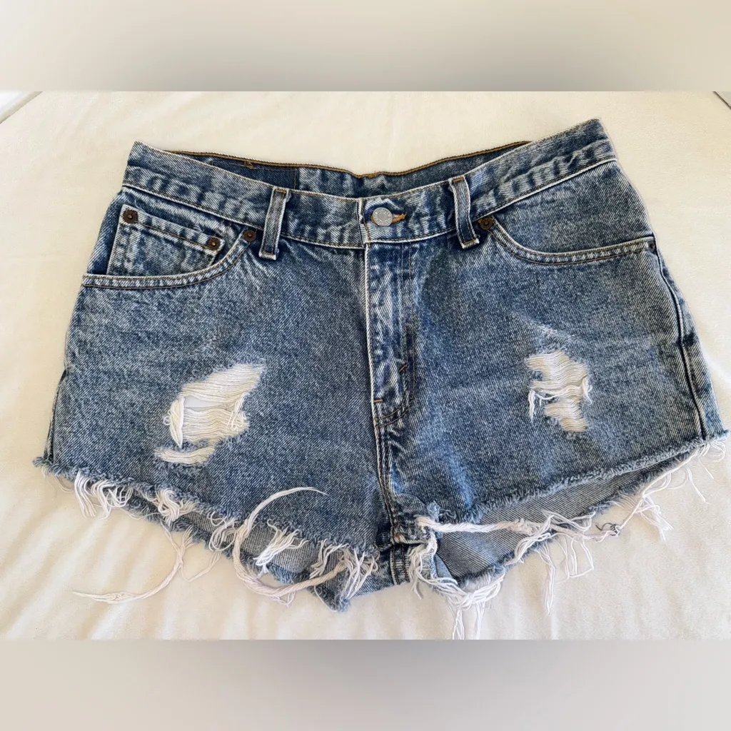 Vintage distressed Levi's 517 Blue Denim Cutoff 100% Cotton Shorts Size 11-READ - Image 2