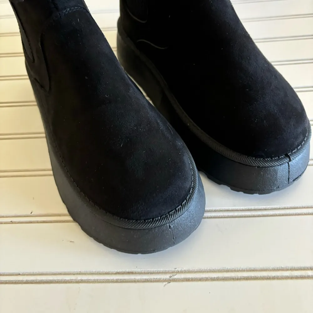 Women's Platform Plush Lined Slip On Ankle Boots Size 8 - Image 5