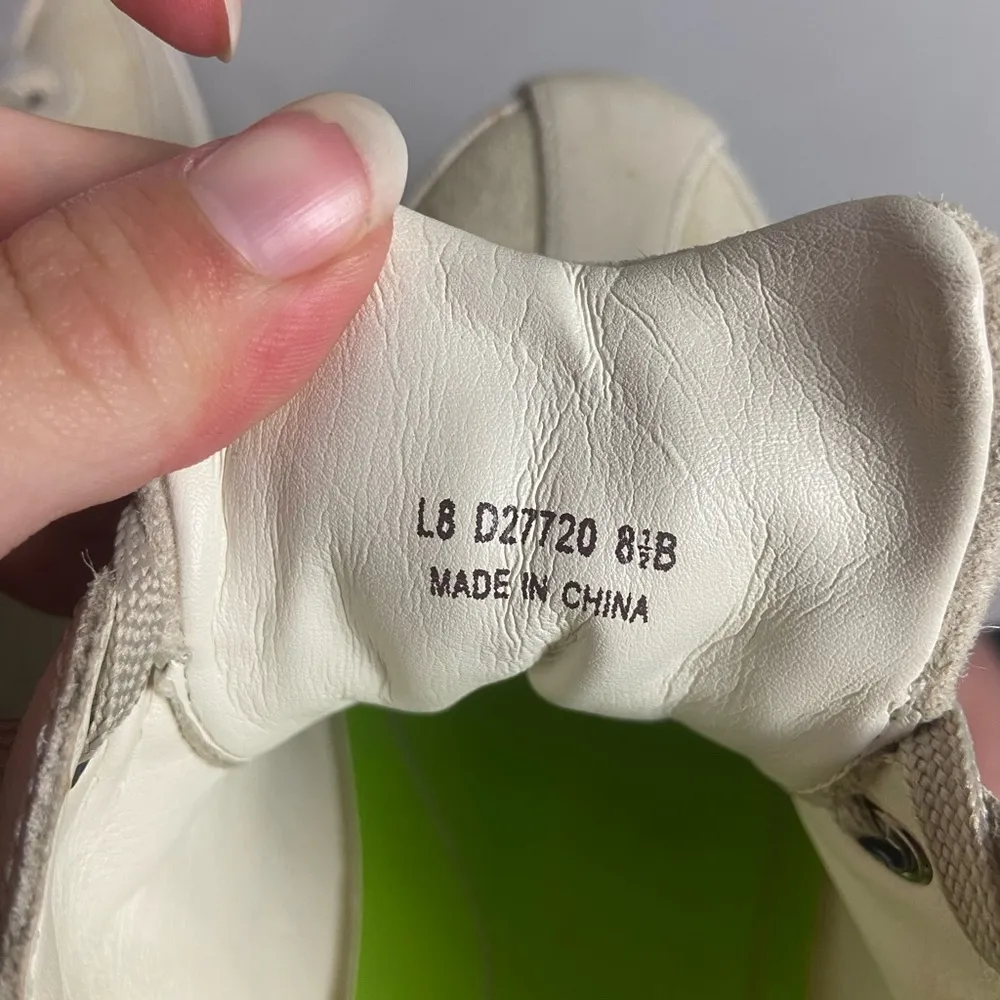 Cole Haan Nikeair Women's Size 8 Fashion Sneaker Beige Suede Green Sporty Preppy - Image 2