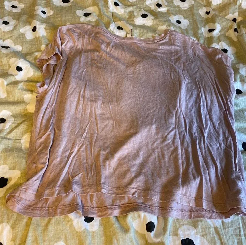 Delia’s Black Rose Heart - Image 2