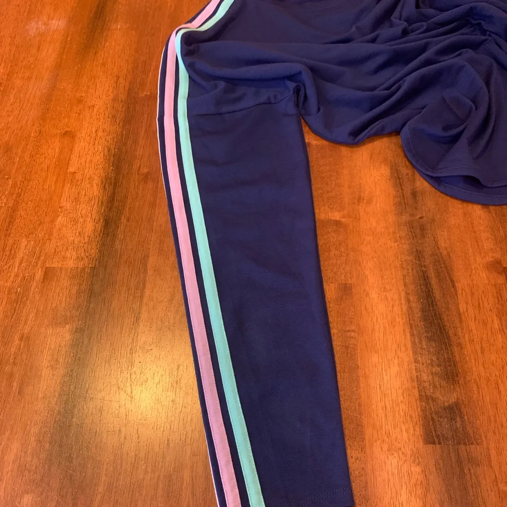 Crown & Ivy By Cabana Top XL Deep Blue Sweatshirt Stripe Long Sleeves - Image 6