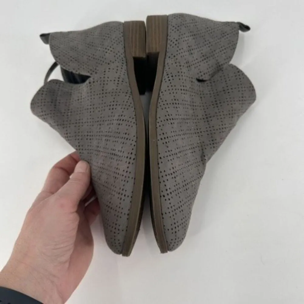 Dr. Scholl’s Gray Faux Suede Ankle‎ Boots Booties Cutout Perforated Size 8M Gray - Image 6