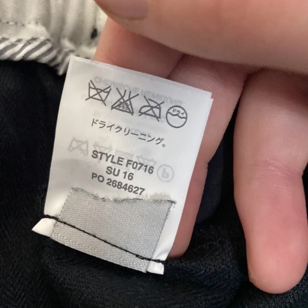 J crew black linen shorts - Image 79