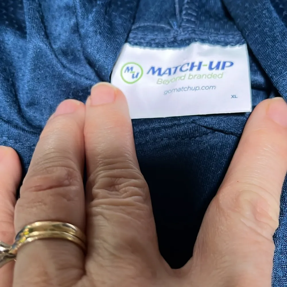 Get ready for Yankees season with this limited edition long sleeve hoodie. XL. Blue - Image 2