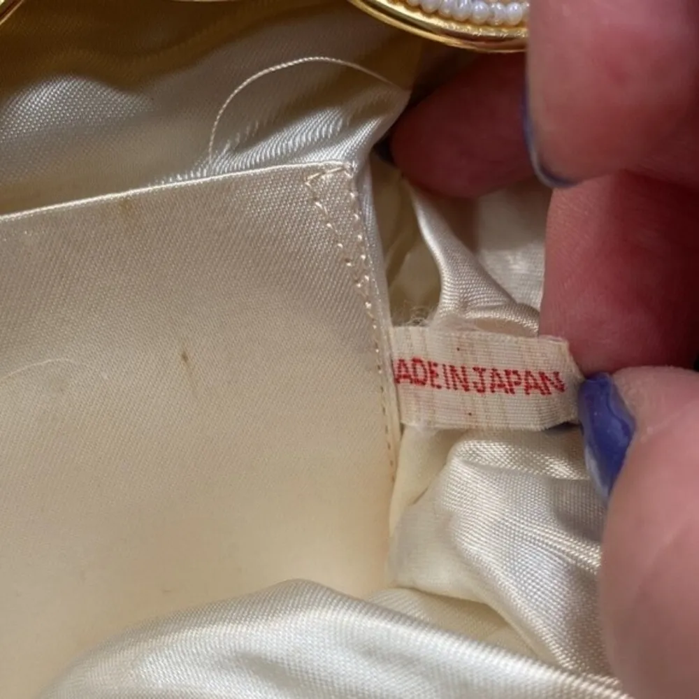 Vintage silk and beaded purse. 1950s made in Japan White - Image 5