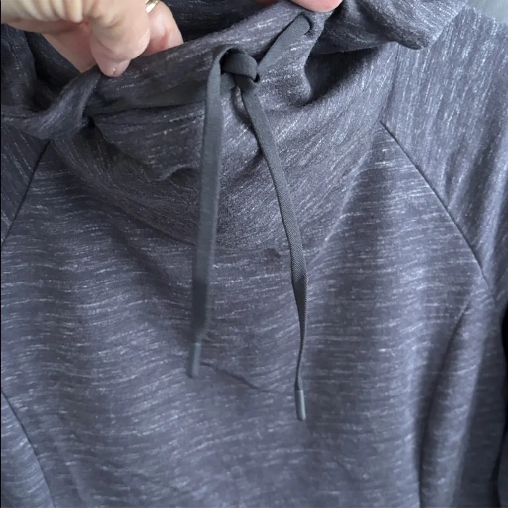 Like New Kühl Hooded Cowl Neck
Popover Stretch Dress Grey Medium - Image 4