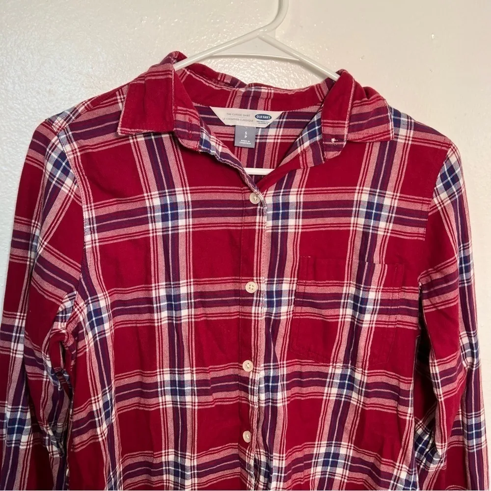 Old Navy The Classic Shirt Button Down Red Plaid - Image 2