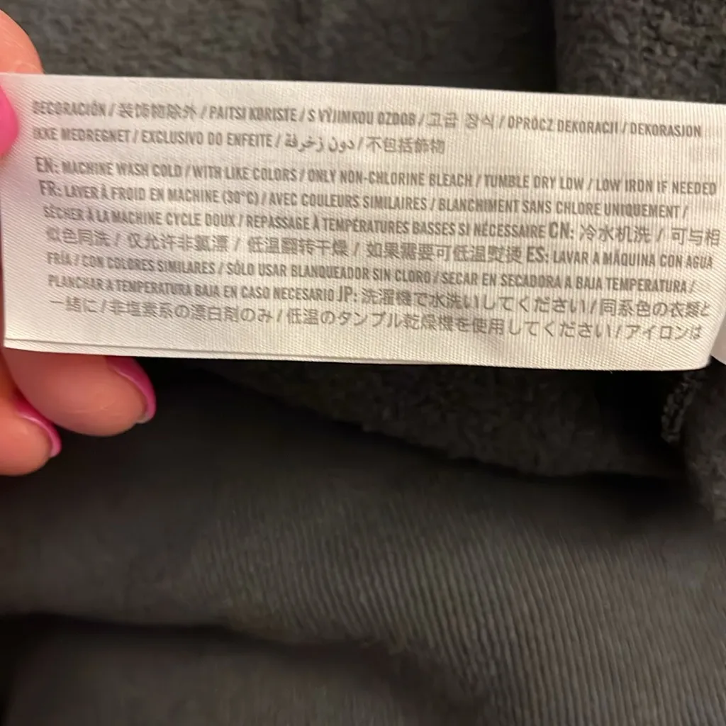 Abercrombie & Fitch Soft A&F Gray Button Front Cropped Sweater‎ Size Large - Image 7