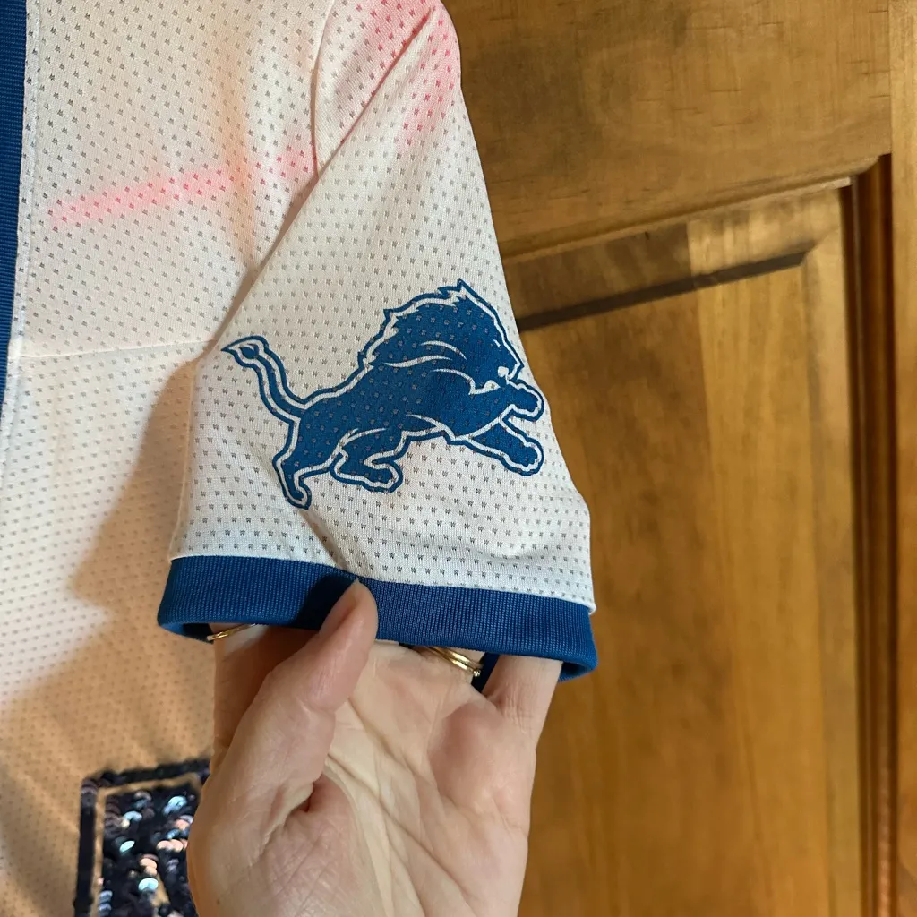 Victoria's Secret Pink Detroit lions sequin jersey! White & Blue! - Image 4