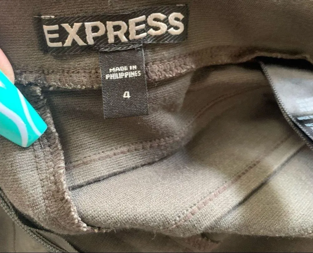 Express Mini Stretchy Pencil Skirt Size 4 Office attire - Image 7