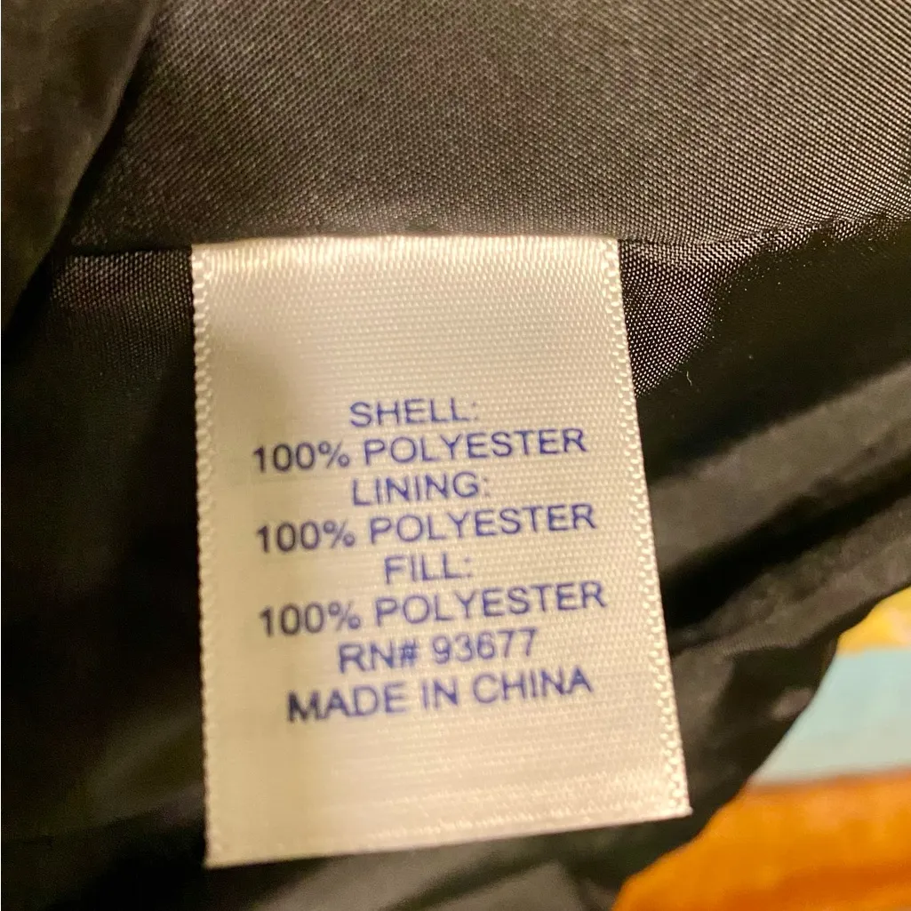 St. John's Bay Black Quilted Zip-up Vest - Image 10