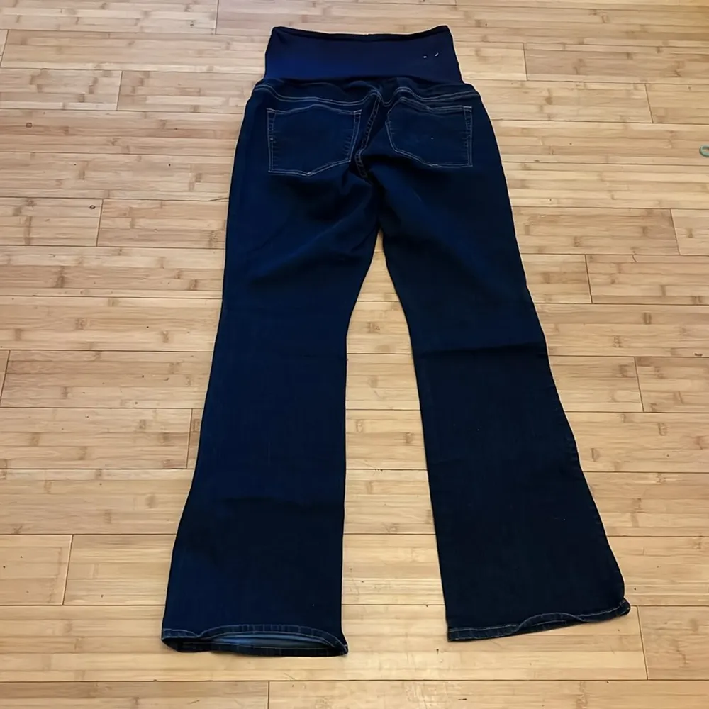 Gap  maternity sexy boot jeans - Image 2