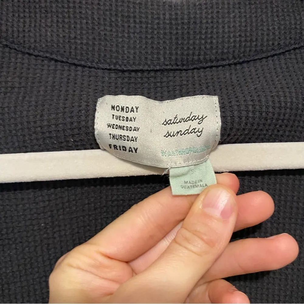 Anthropologie Saturday Sunday Charcoal Gray Waffle Knit Cardigan small - Image 6