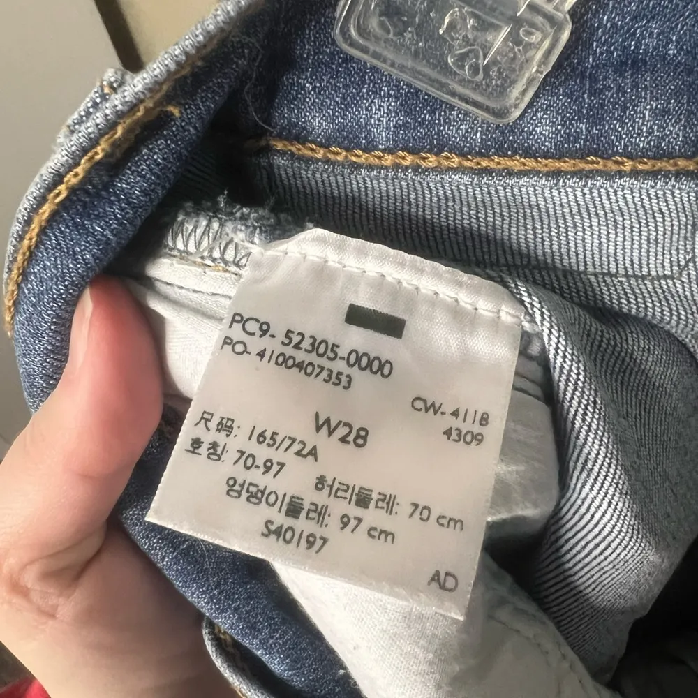 Levi’s Wedgie Button Fly Skinny Jean - Image 13