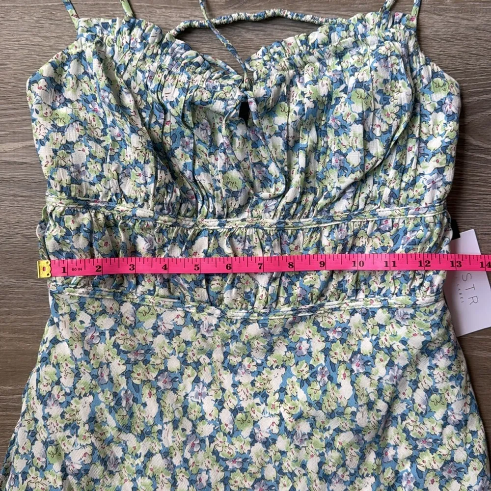 NEW ASTR THE LABEL Maritza Dress in Blue Multi - Image 13