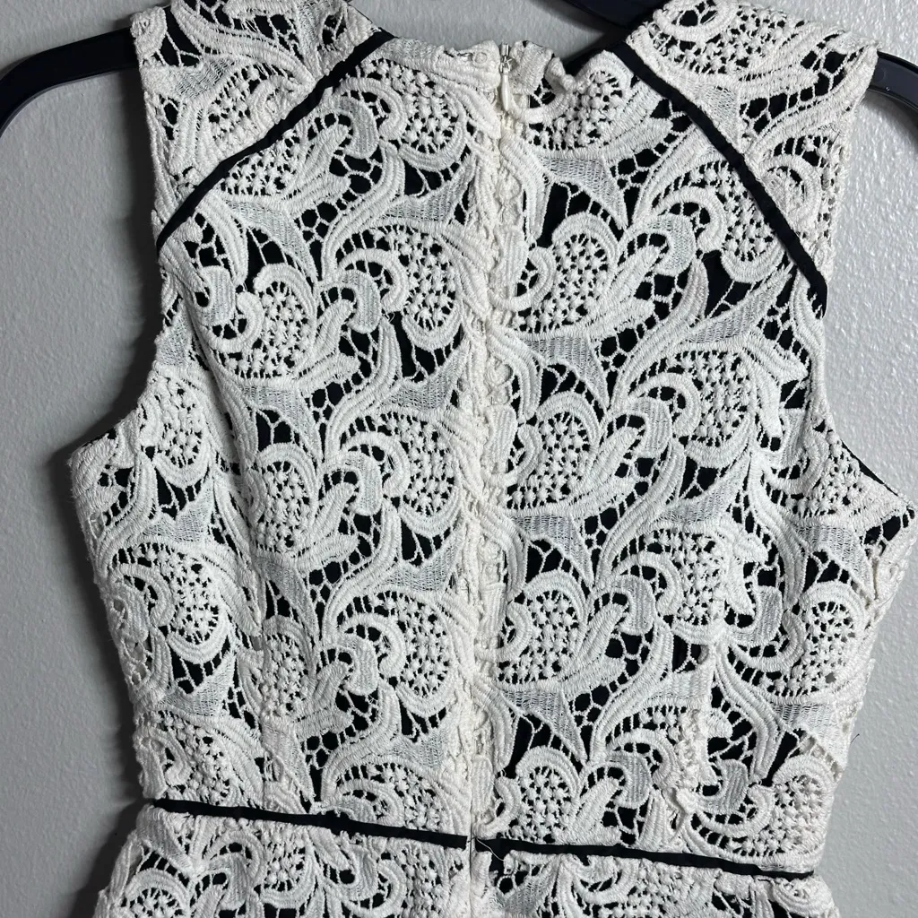 Anthropology Maeve Women White/Beige Knit Crochet Sleeveless Peplum‎ Top Size 0. - Image 7