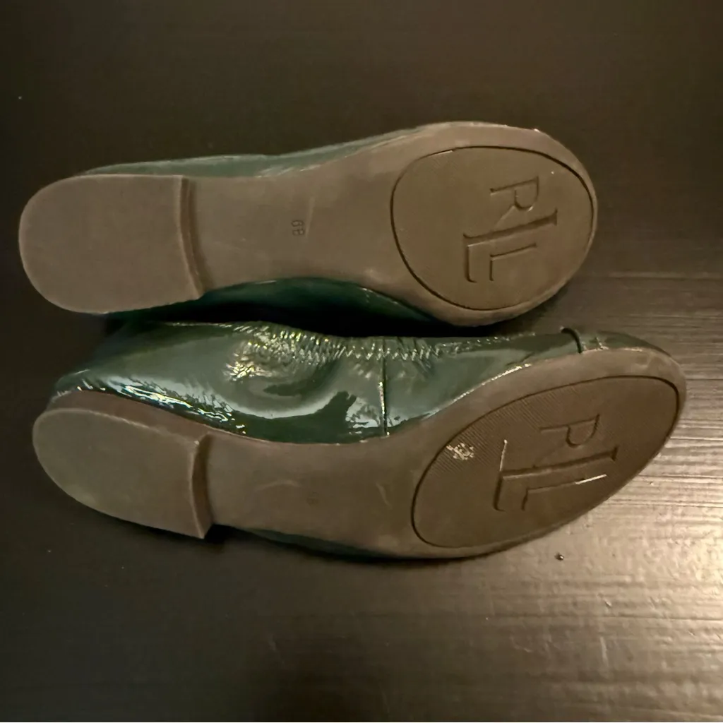 Lauren Ralph Lauren Dark Green Flats with Gold Buckle size 6 - Image 6
