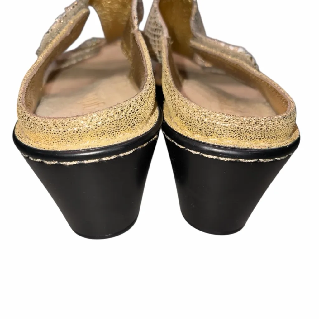 Alegria Lara Gold Metallic Snake Print Wedge Slide Sandals Shoes size 39 - Image 6