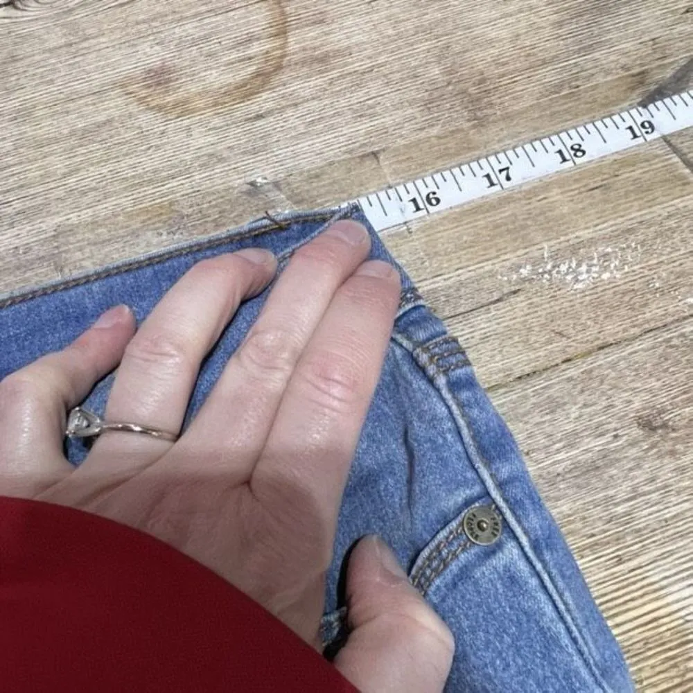 Free People Distressed Jeans‎ Medium Wash Denim Pocket Size 26 ankle destroyed - Image 8