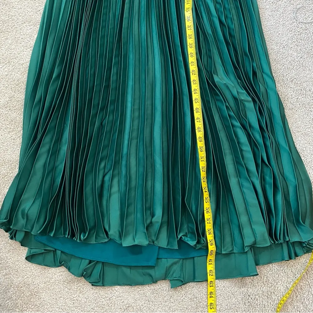 Mac Duggal 26542 Pleated Satin Long Sleeve V-Neck Gown Emerald Green 4 - Image 12