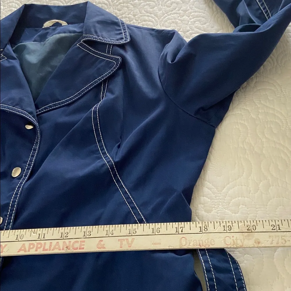 Vintage 60’s/70’s Navy Trench Coat with White Accents Parisian Chic Old Money Blue Size undefined - Image 15