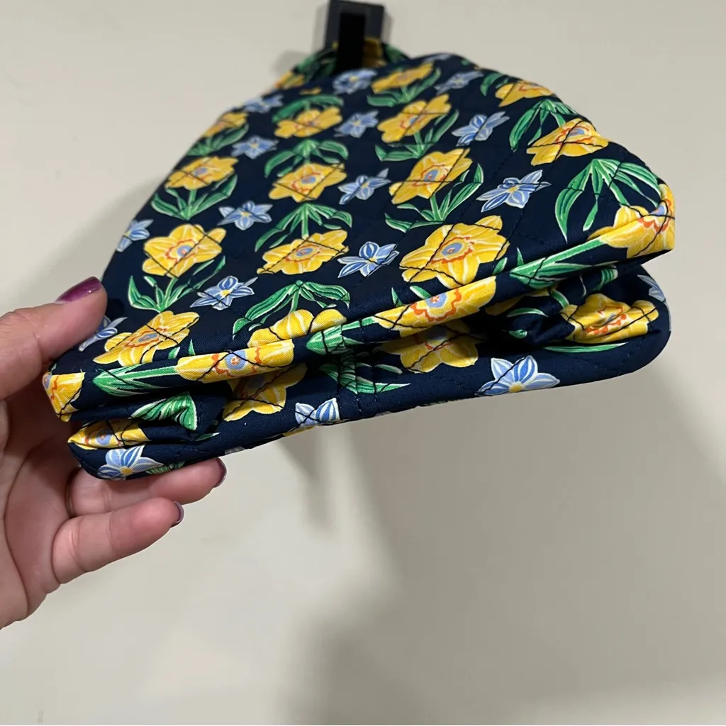 NWT Vera Bradley Foxbury Crossbody lunch box women’s floral yellow blue - Image 6